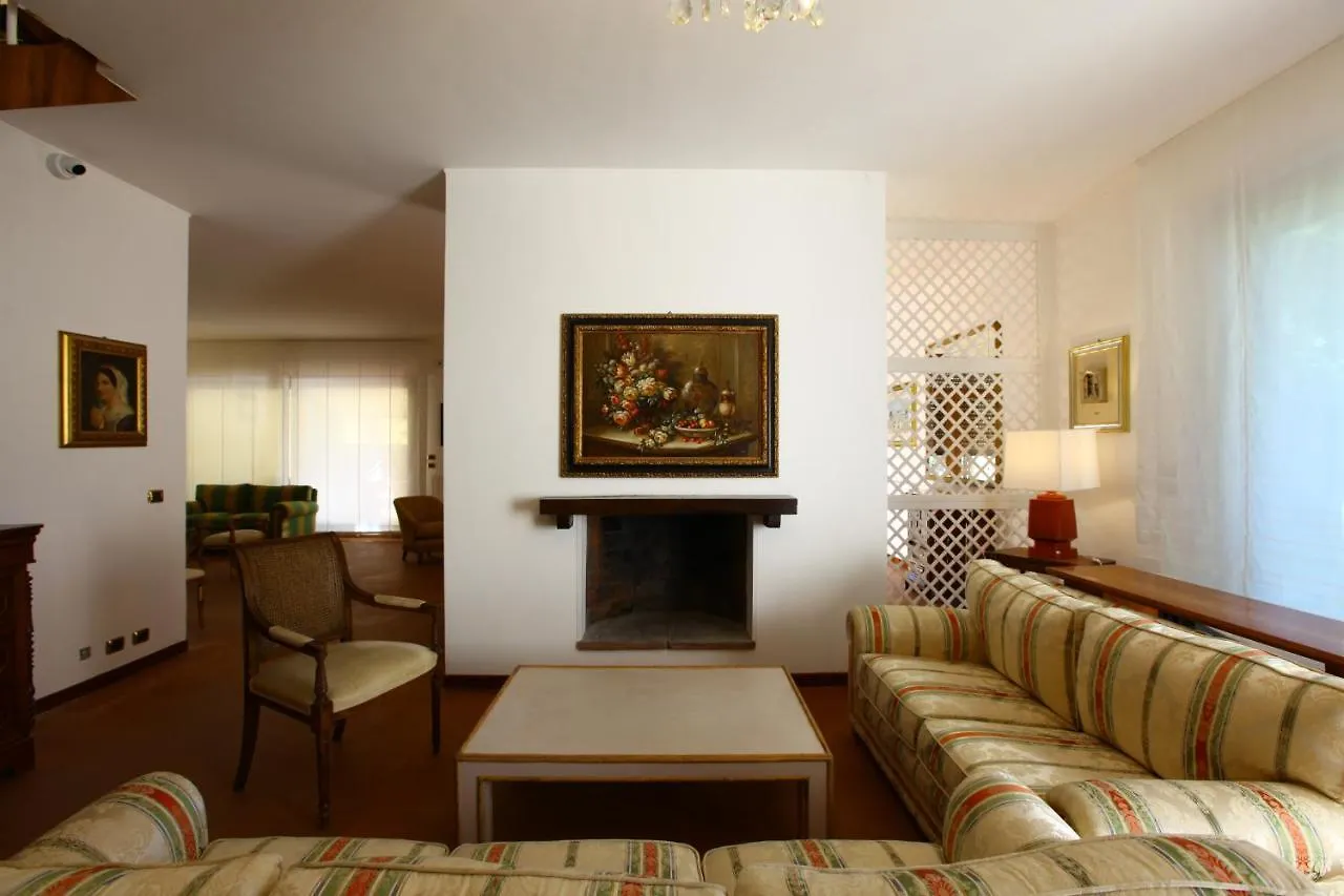 Villa Vanessa Fregenae Homestay