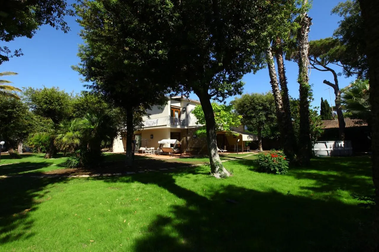 Homestay Villa Vanessa Fregenae