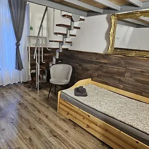 Quiet And 2 Bedrooms 2 Bathrooms In The Heart Of Appartamento Budapest