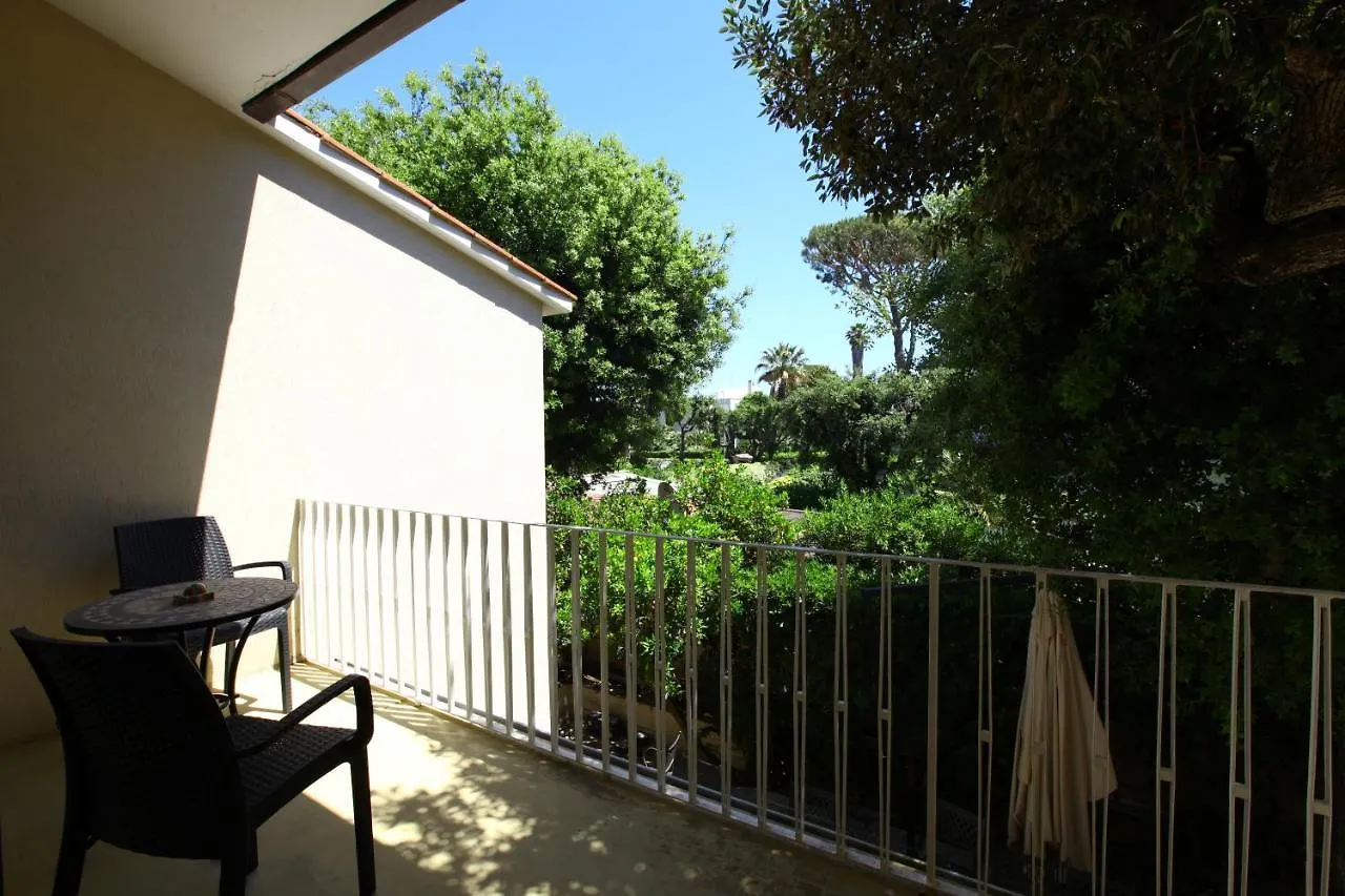 Homestay Villa Vanessa Fregenae
